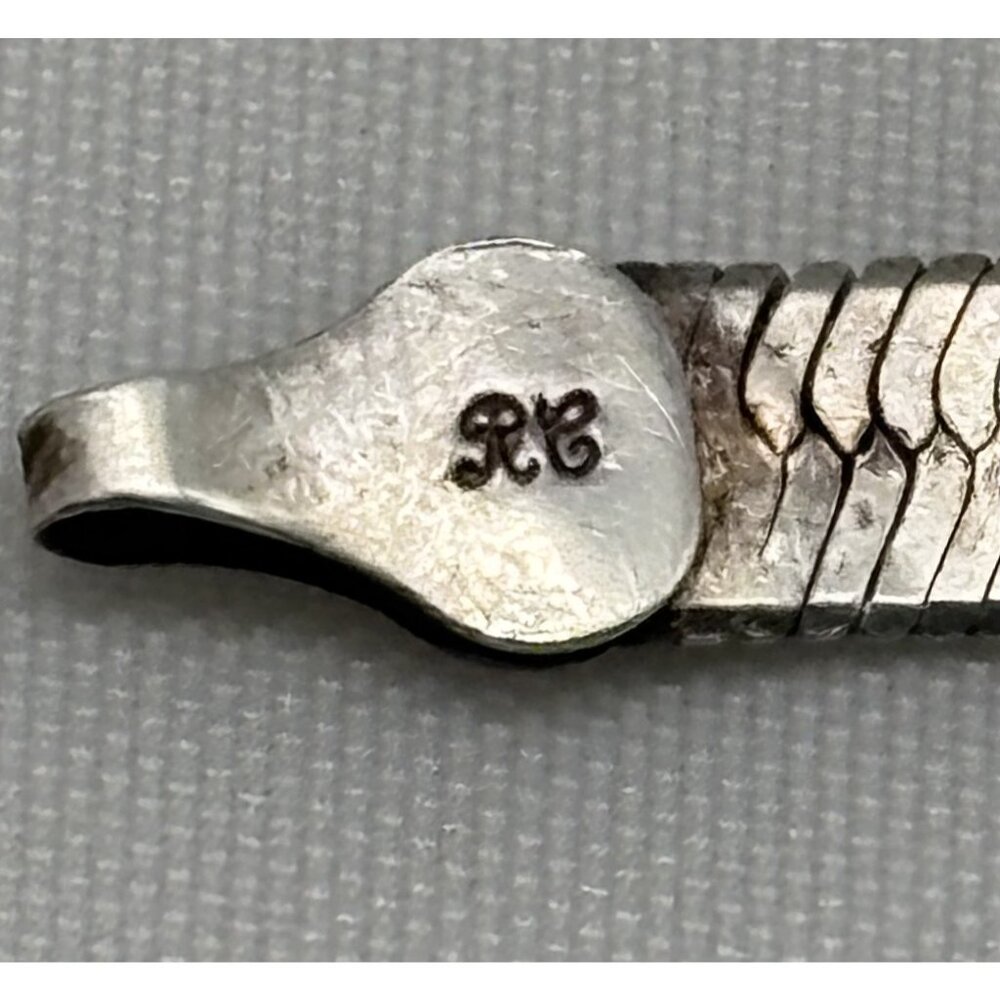 Vintage Sterling Silver Herringbone Bracelet Made in Italy With Maker's Hallmark - Picture 4 of 14